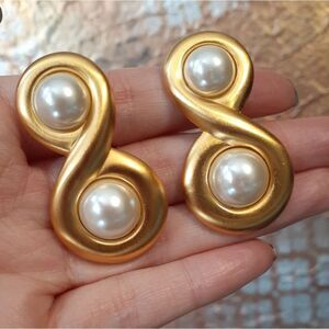 Vintage Goldtone And Faux Pearl Accent Women’s Statement Earrings
